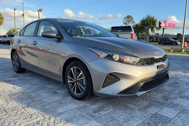 image vehicle 2024 KIA FORTE