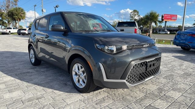image vehicle 2024 KIA SOUL