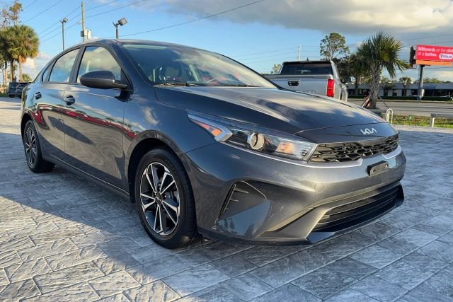 image vehicle 2024 KIA FORTE